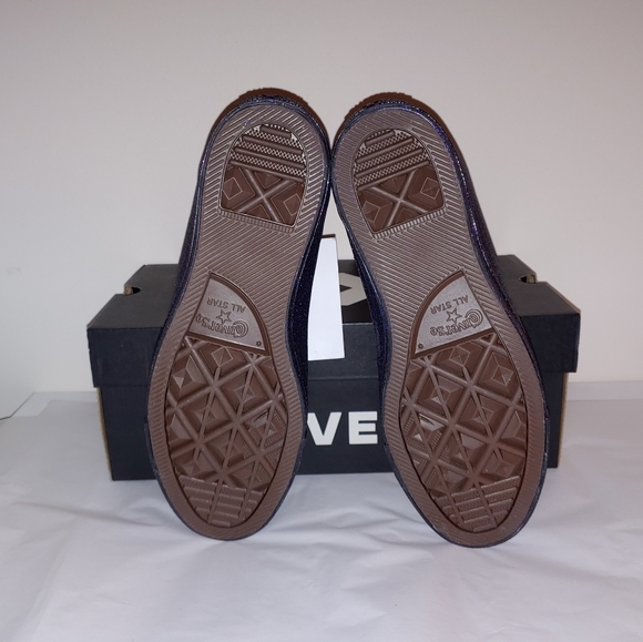 Purple black galaxy glitter low top converse - Picture 6 of 8